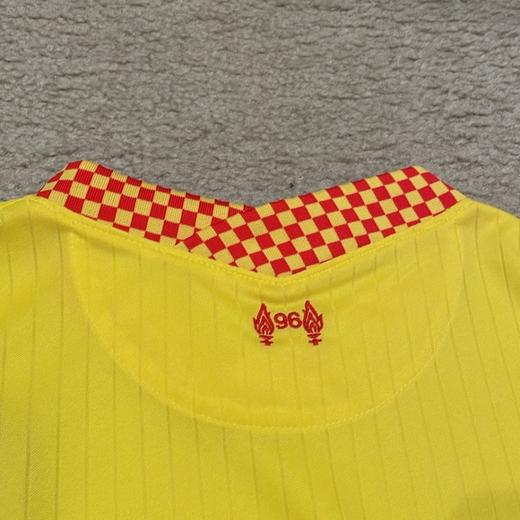 Liverpool Nike 2021/22 Third Breathe Stadium Jersey men NWT - Picture 6 of 6